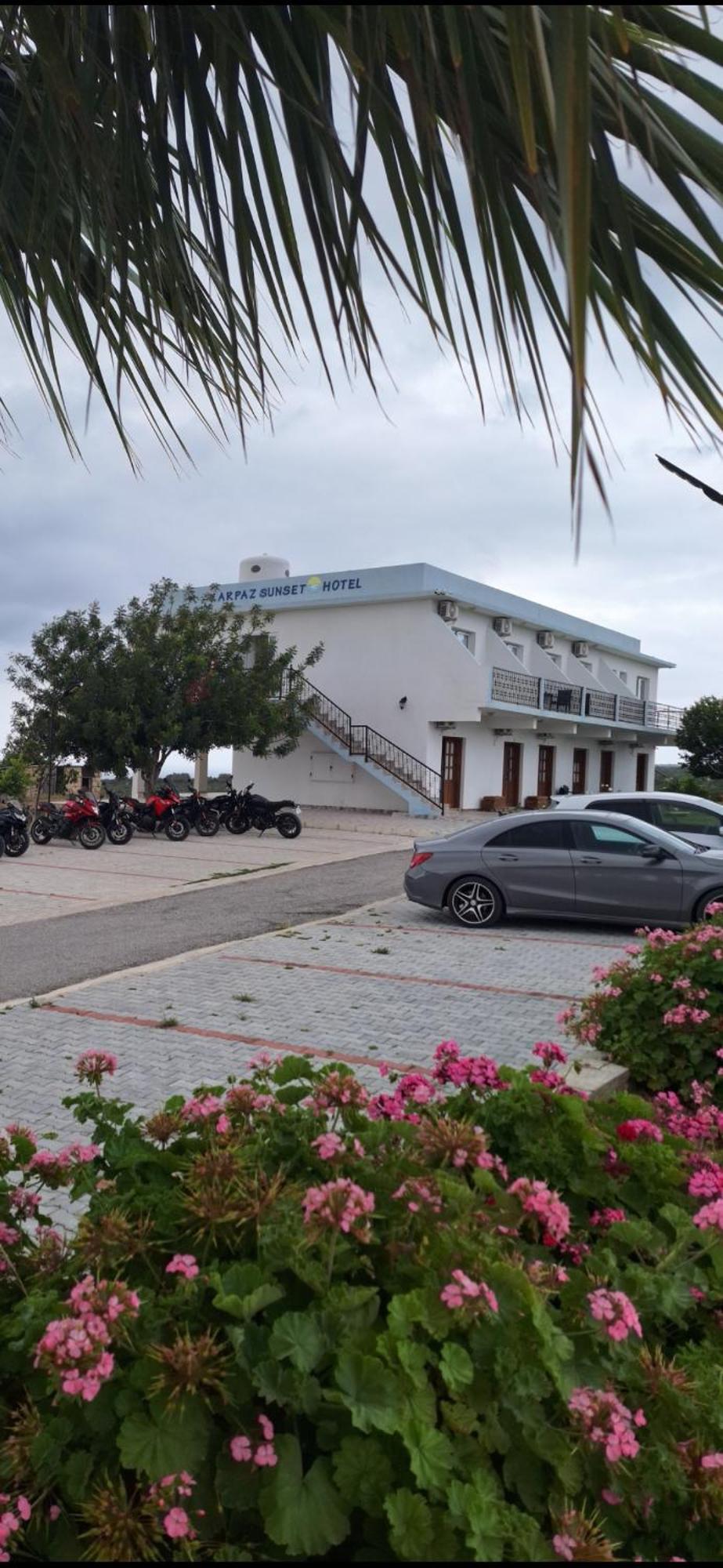 Karpaz Sunset Hotel Rizokarpaso Exterior foto